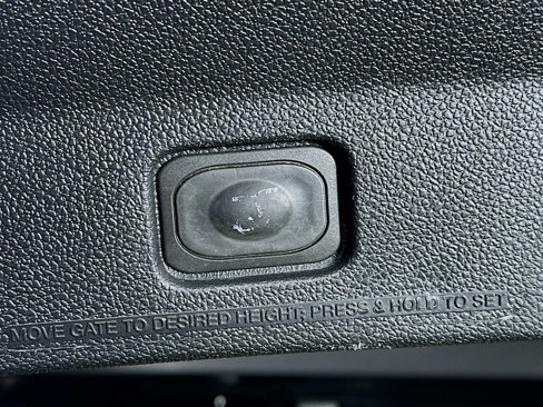 Used 2017 Ford Explorer Limited w/ Equipment Group 301A image 31