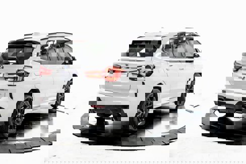 Used 2024 BMW X3 sDrive30i w/ Premium Package image 7