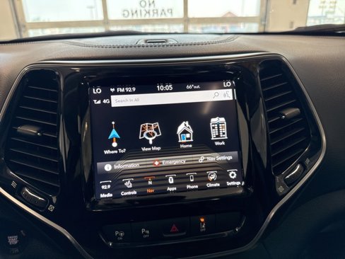 Used 2021 Jeep Cherokee Limited w/ Elite Package image 24