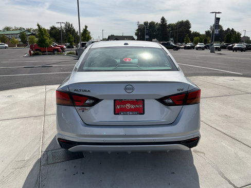 Used 2023 Nissan Altima 2.5 SV image 4