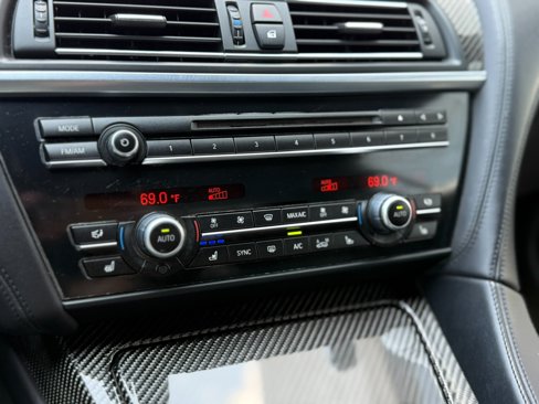 Used 2014 BMW M6 Convertible image 24