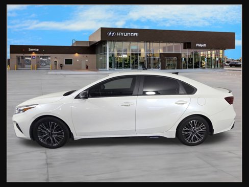 Used 2023 Kia Forte GT-Line w/ GT-Line Premium Package image 2