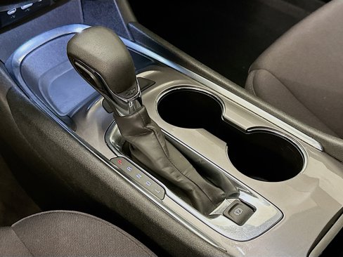 Used 2023 Chevrolet Malibu LT image 25