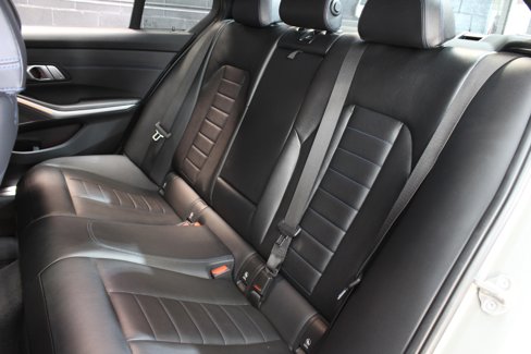 Used 2021 BMW M340i w/ Executive Package image 41