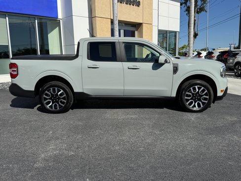 Used 2023 Ford Maverick Lariat image 2