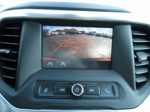 Used 2017 GMC Acadia SLE image 31