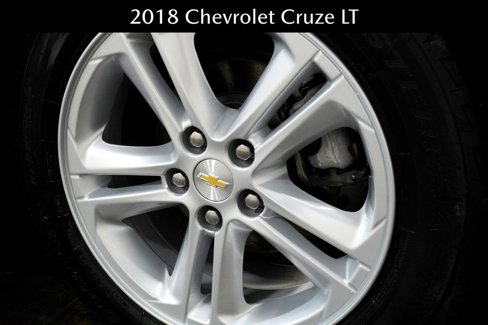 Used 2018 Chevrolet Cruze LT w/ Convenience Package image 11