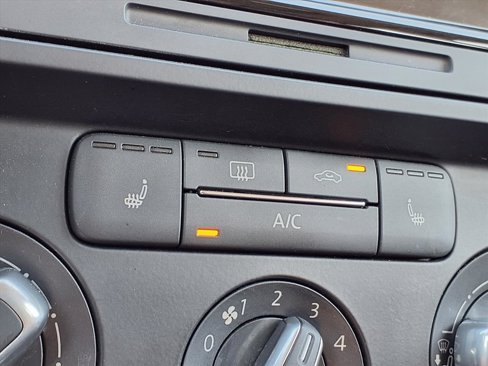 Used 2015 Volkswagen Jetta SE image 8