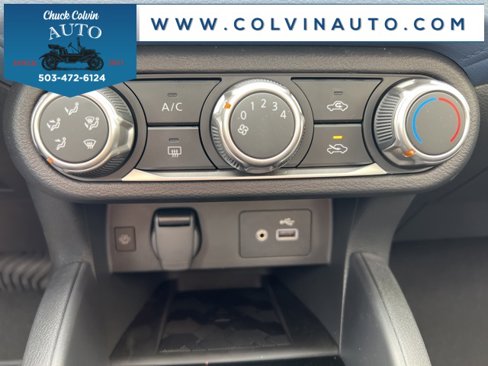 New 2025 Nissan Versa SV w/ Trunk Package image 20
