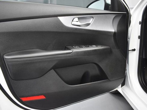 Used 2023 Kia Forte LXS image 26
