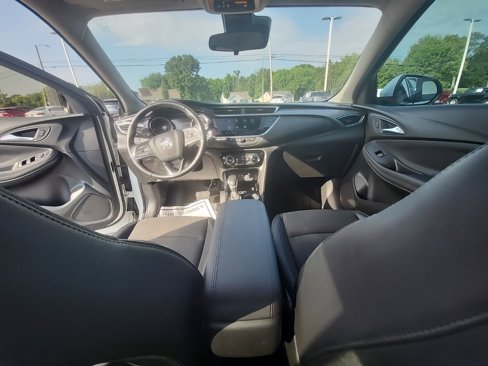 Used 2021 Buick Encore GX Preferred w/ Cold Weather Comfort Package image 21