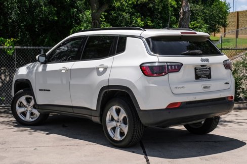 Used 2020 Jeep Compass Latitude w/ Cold Weather Group image 19