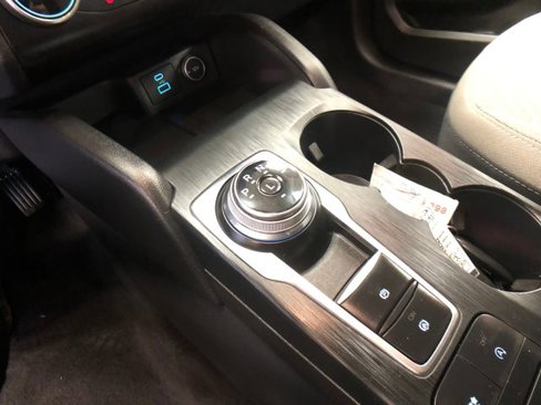 Certified 2020 Ford Escape SE image 19