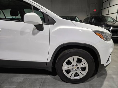 Used 2017 Chevrolet Trax LS image 14