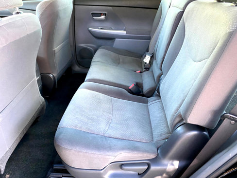 Used 2014 Toyota Prius V Three image 33