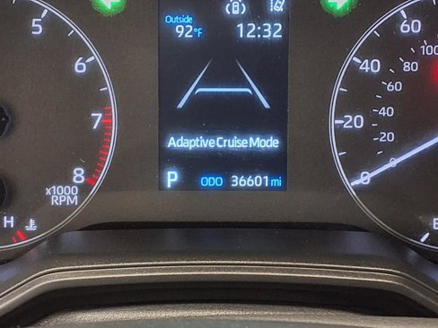 Used 2023 Toyota Corolla LE image 23