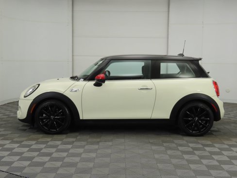 Used 2017 MINI Cooper S image 8