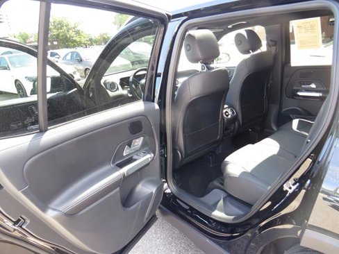 Certified 2024 Mercedes-Benz GLB 250 4MATIC image 22