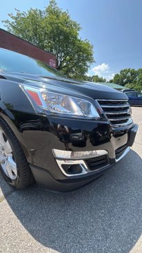 Used 2017 Chevrolet Traverse LT w/ Style and Technology Package image 27