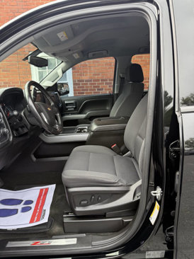 Used 2018 Chevrolet Silverado 1500 LT w/ Redline Edition image 8