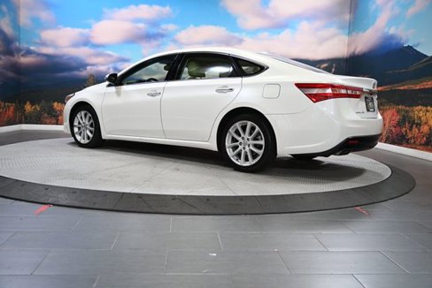 Used 2013 Toyota Avalon XLE Touring image 5