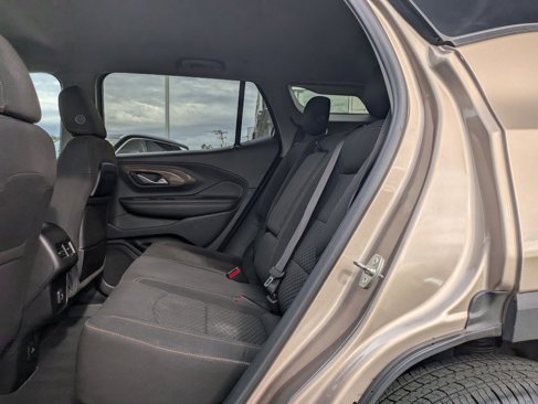 Used 2018 GMC Terrain SLE w/ Driver Convenience Package image 9