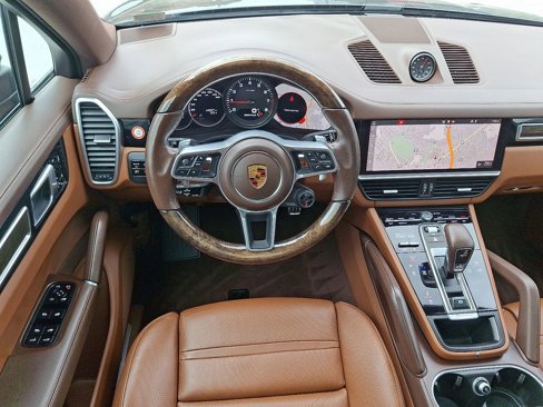 Used 2021 Porsche Cayenne S image 13