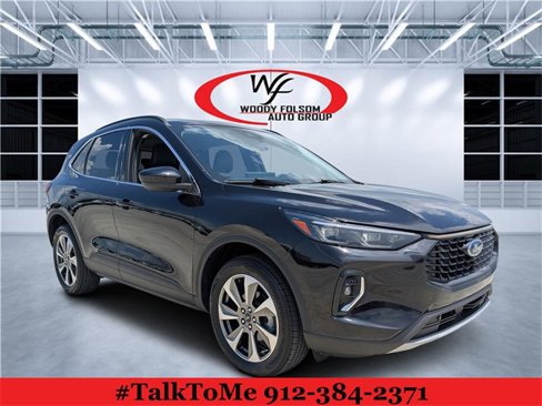 Used 2023 Ford Escape Platinum image 1