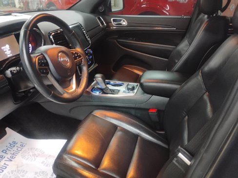 Used 2019 Jeep Grand Cherokee Limited w/ Trailer Tow Group IV image 16