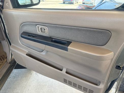 Used 2002 Nissan Frontier XE image 18