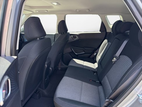 Used 2025 Kia Soul EX image 15