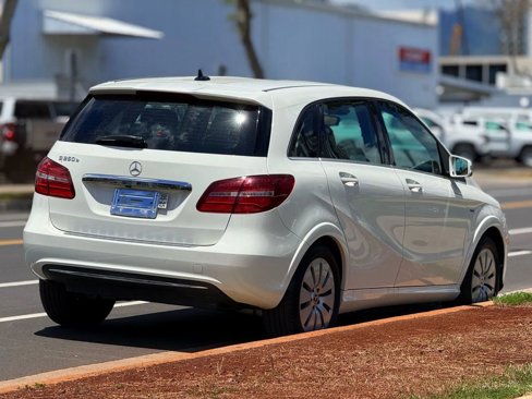 Used 2017 Mercedes-Benz B 250e image 5