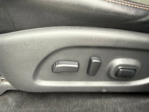 Used 2019 Nissan Pathfinder SL image 10