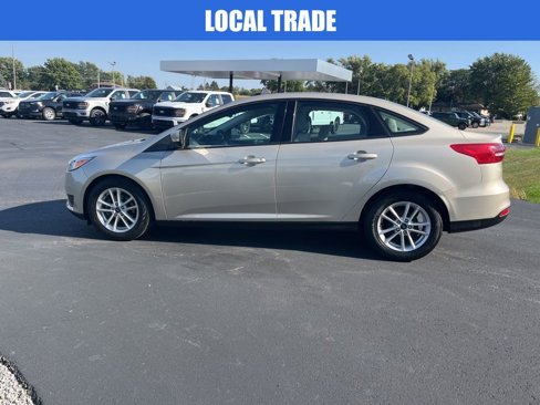 Used 2017 Ford Focus SE w/ Cold Weather Package image 7
