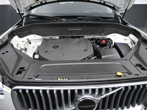 Certified 2023 Volvo XC90 B6 Ultimate image 39