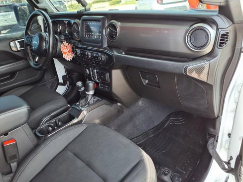 Used 2020 Jeep Wrangler Unlimited Sahara w/ LED Lighting Group image 12