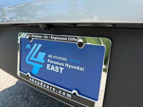 New 2025 Hyundai Venue SE image 6