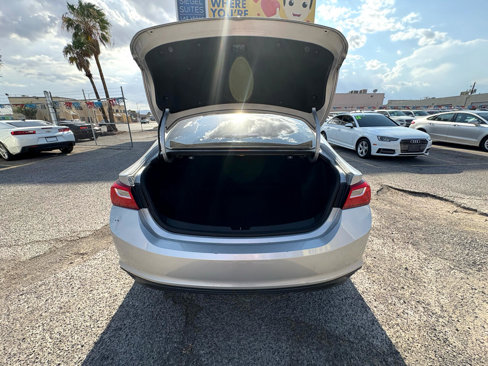 Used 2017 Chevrolet Malibu LS image 28