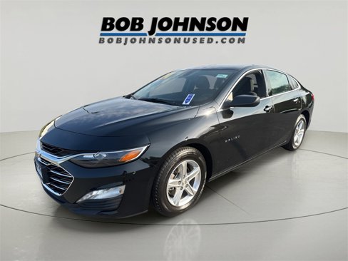 Used 2024 Chevrolet Malibu LT image 3