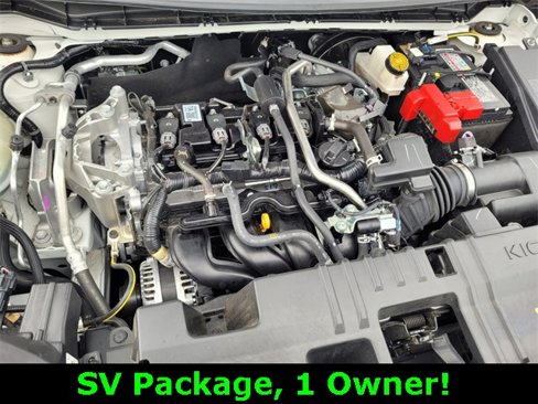Used 2025 Nissan Kicks SV w/ Charging Package image 18