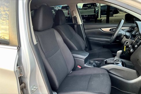 Used 2020 Nissan Rogue Sport S image 8