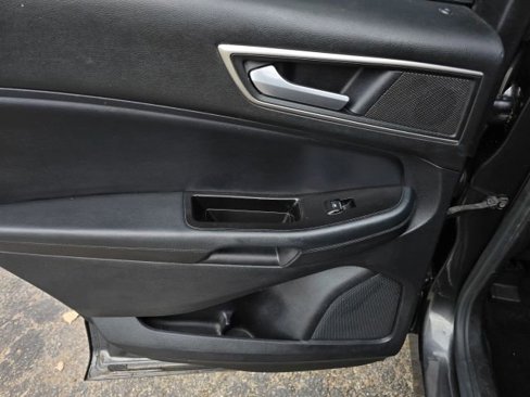 Used 2015 Ford Edge SEL w/ Equipment Group 201A image 12