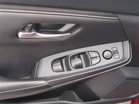 Used 2023 Nissan Sentra SV image 13