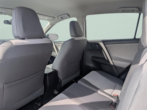 Used 2014 Toyota RAV4 LE image 6