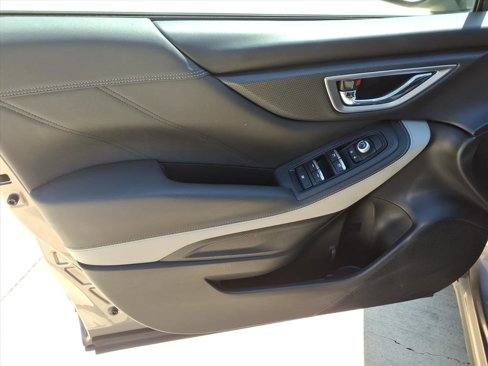 Used 2022 Subaru Forester Limited image 19
