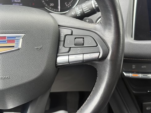 Certified 2023 Cadillac XT4 Premium Luxury image 17