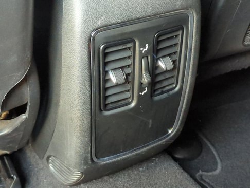 Used 2021 Jeep Grand Cherokee Laredo image 12