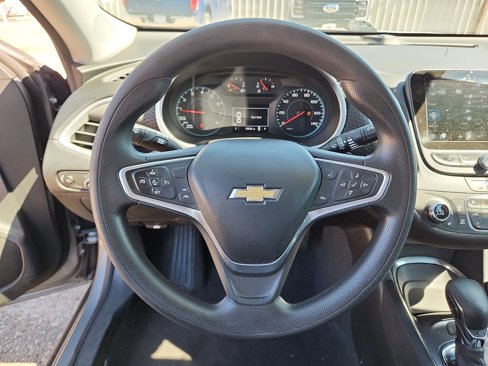Used 2023 Chevrolet Malibu LT image 16