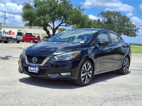 Used 2021 Nissan Versa SR image 16