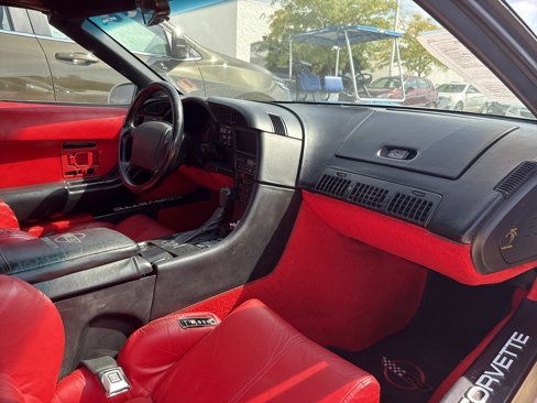 Used 1993 Chevrolet Corvette Convertible image 6